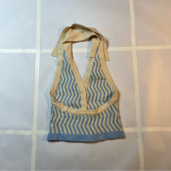 White & blue zig zag striped halter top NEW Sz S - Picture 4 of 4